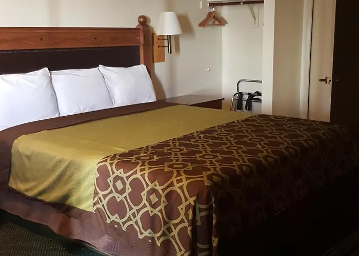 Travelodge By Wyndham Indio