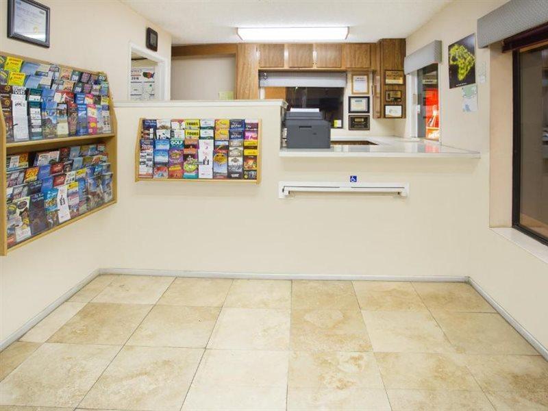 Travelodge By Wyndham Motel Indio