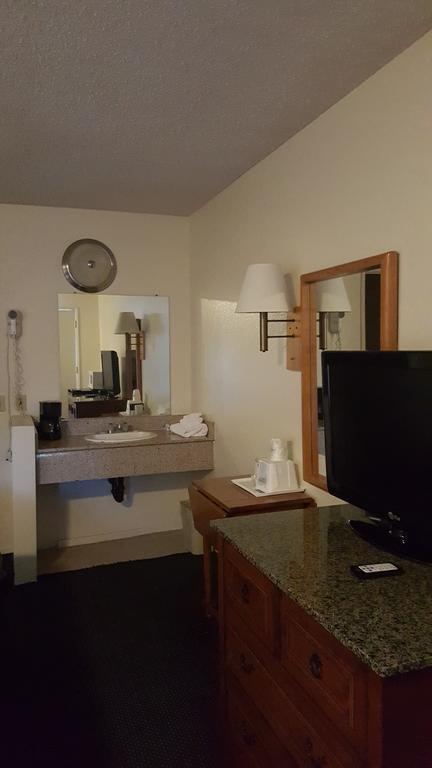 Travelodge By Wyndham Motel Indio