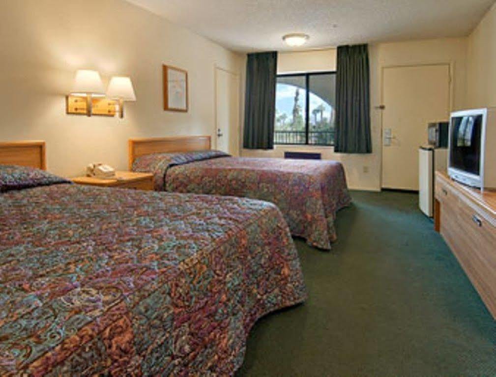 Travelodge By Wyndham Motel Indio